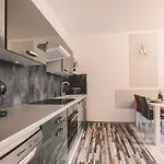 Appartamento Lakowa - Elegancki Z Garazem, Krok Od Dlugiego Targu