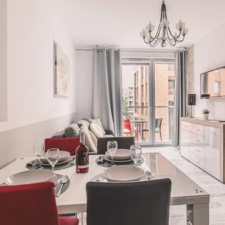 Lakowa - Elegancki Z Garazem, Krok Od Dlugiego Targu